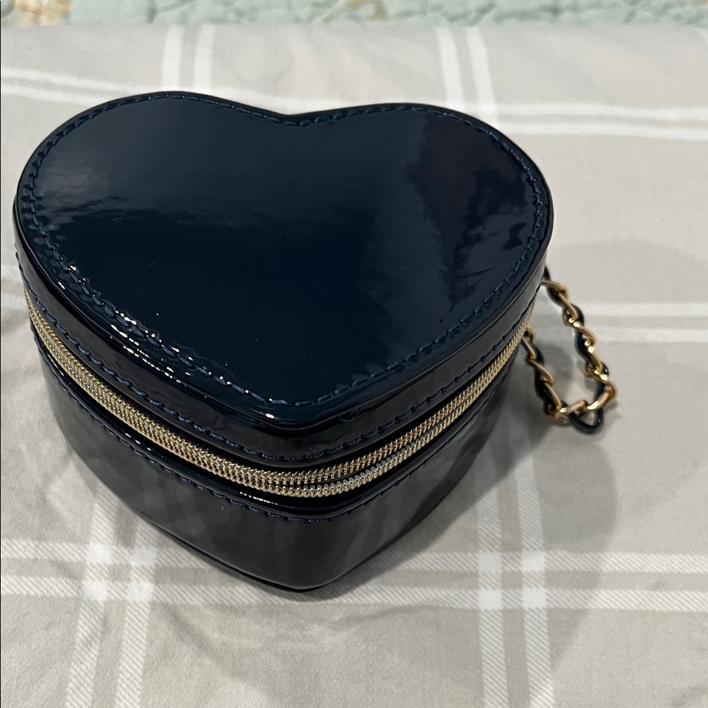 Heart-Shaped Navy Blue Women's Jewelry holder